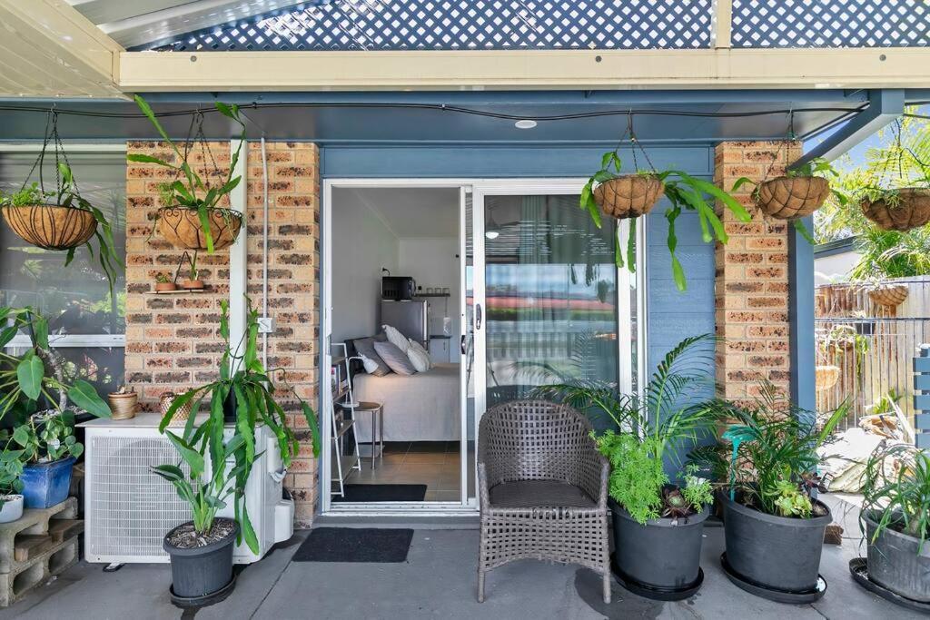 The Brick Batch - Holiday Unit! Bellara Exteriör bild